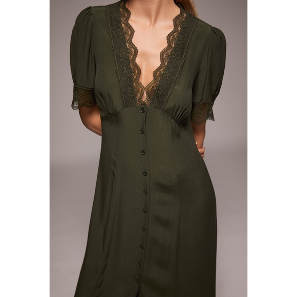 Zara Blogger’s Favorite Olive Green Vintage Lace V-Neck Button Down Midi Dress - Picture 2 of 16